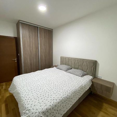 Stylish Charming Apartment พอดโกริกา ภายนอก รูปภาพ