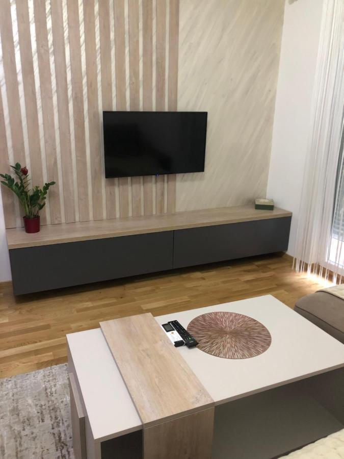 Stylish Charming Apartment พอดโกริกา ภายนอก รูปภาพ